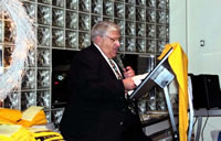 2004BOB22_jpg